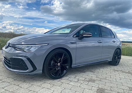 VW Golf Volkswagen 1.5 TSI R-Line Standheizung Blackline