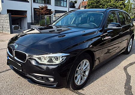 BMW 320i Touring Advant. 2 Set Felgen Reifen