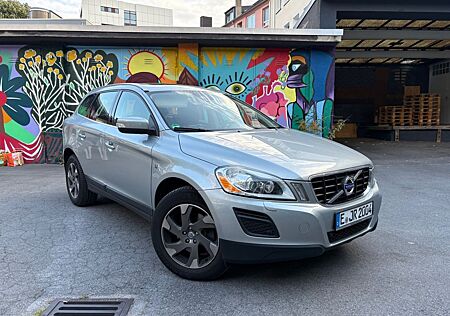 Volvo XC 60 XC60 D5 AWD Ocean Race AHK LEDER TÜV/INSPEKTION