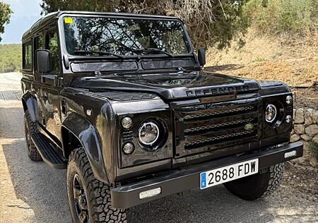 Land Rover Defender 110 Td5 Station Wagon S S