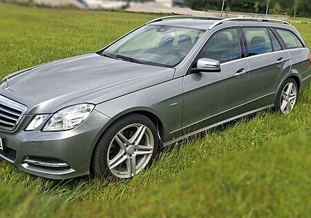 Mercedes-Benz E 250 CDI 4MATIC T AVANTGARDE 7G-TRONIC