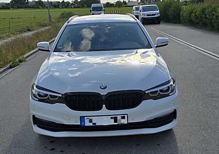 BMW 520i Touring A -