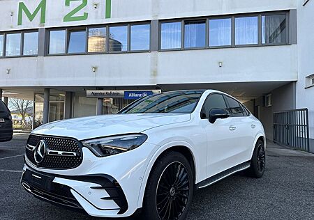 Mercedes-Benz GLC 300 d 4MATIC Coupé AMG LINE/Panorama/AHK/