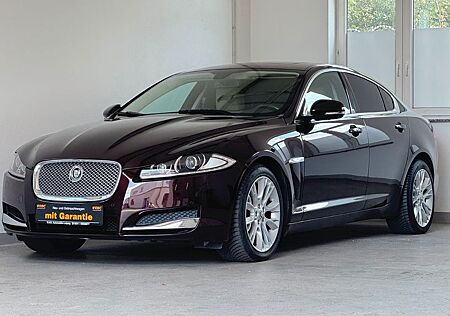 Jaguar XF 2.2 Diesel Schiebedach sehr gepflegt