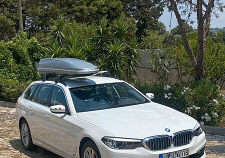 BMW 520d xDrive Touring A - Nichtraucherfahrzeug