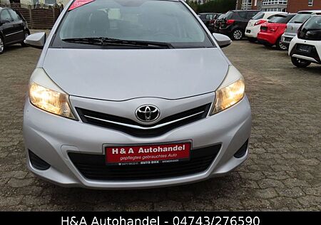 Toyota Yaris Life