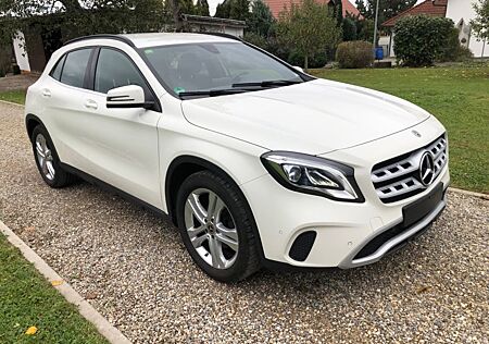 Mercedes-Benz GLA 200 - Style