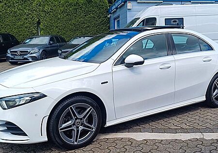 Mercedes-Benz A 250 A 250e AMG-Klimaau-Navi-Leder-Kamera-Panorama-18