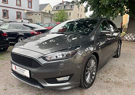 Ford Focus Lim. ST-Line