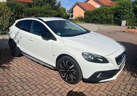 Volvo V90 Cross Country V40 Cross Country D2 Plus,1.Hand