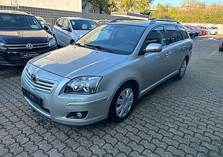 Toyota Avensis Kombi 1.8 Benzin*96TKM*PDC*MFL