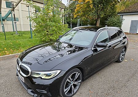 BMW 320d Touring Sport Line Automatik Allrad AHK