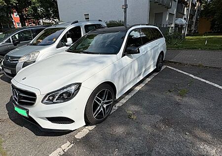 Mercedes-Benz 220