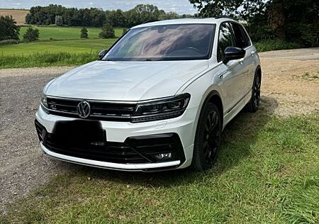VW Tiguan Volkswagen 2.0 TSI Black Style R-Line|Pano|AHK|360