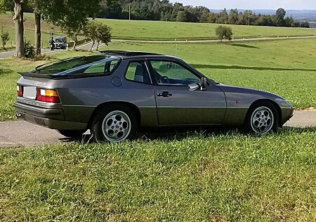 Porsche 924 S