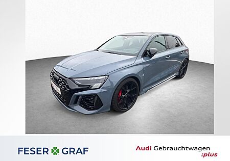 Audi RS3 Sportback S tronic KAMERA/KERAMIK/MATRIX/PAN