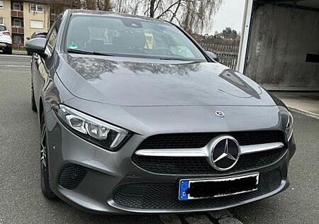 Mercedes-Benz A 220 4MATIC DCT -