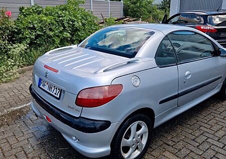 Peugeot 206 CC Platinum 110 Platinium Cabrio