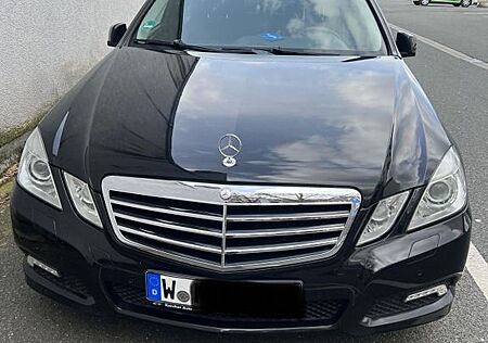 Mercedes-Benz E 350 BlueEFFICIENCY Avantgarde