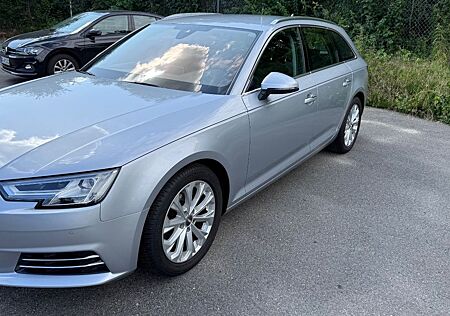 Audi A4 2.0 TDI S-TR DESIGN AHK KAM LED NAVI PDC
