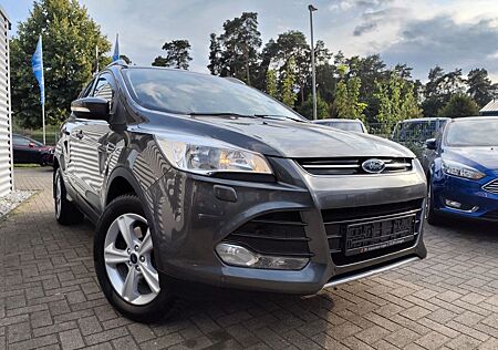 Ford Kuga 2.0CDTI/ Titanium/Leder/Navi/AHK
