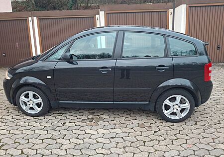 Audi A2 1.4 HU 7/27 WR/LM