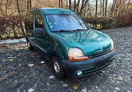 Renault Kangoo 1.4 L Benzin Technisch Gut !!