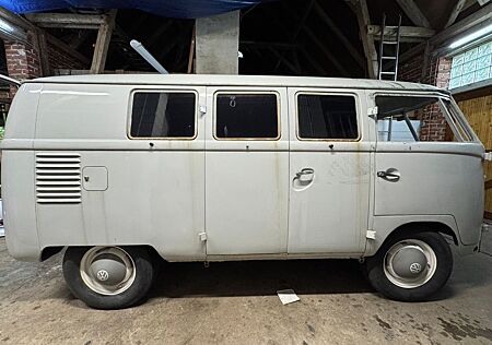 VW T1 Volkswagen Fensterbus Winterprojekt-Winterpreis