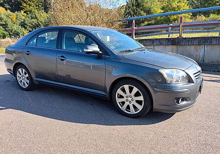 Toyota Avensis 2.0 D-4D Executive Liftback *LEDER*KLIMA