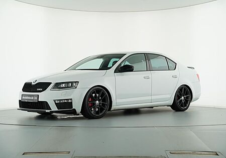 Skoda Octavia RS TSI DSG SCHECKHEFTGEPFLEGT BEI