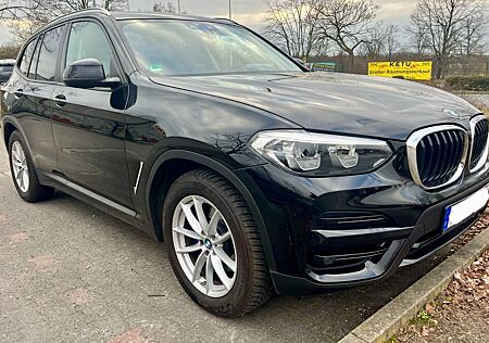 BMW X3 xDrive20i AT LED Nav PDC DAB WLAN Live Cockpi