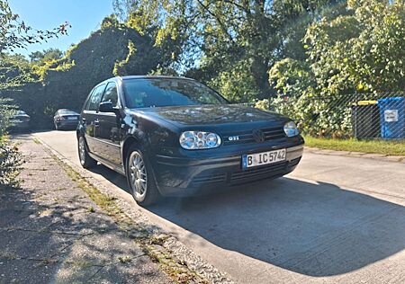 VW Golf Volkswagen 1.8T GTI