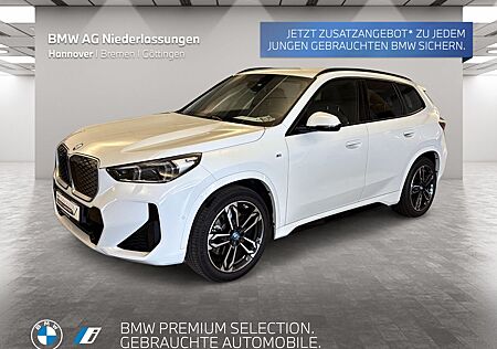 BMW iX1 xDrive30 M Sport AHK Driv.Assist.Prof LED