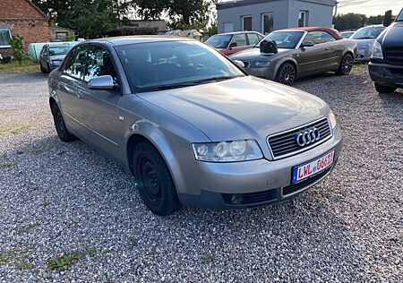 Audi A4 1.6 Limousine Klimaautomatik