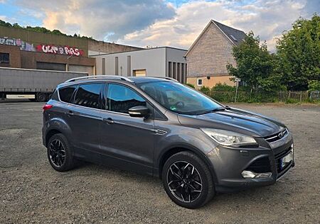 Ford Kuga 2,0 TDCi 4x4 120kW Titanium PowerShift ...