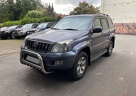 Toyota Land Cruiser 3.0 D Autm. 4x4 Klima Leder 8-s. WI