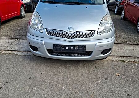 Toyota Yaris Verso 1.3 Sol