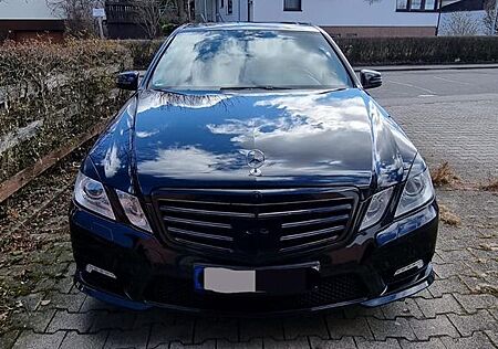 Mercedes-Benz E 500 4MATIC AVANTGARDE Avantgarde
