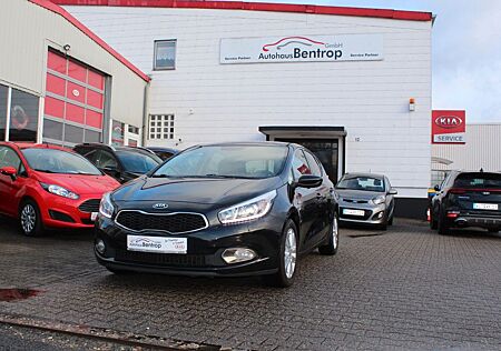 Kia Cee'd Ceed 1,4 Dream Team