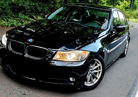 BMW 318i -