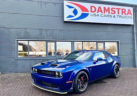 Dodge Challenger SRT Hellcat redeye widebody jailbreak