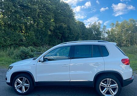 VW Tiguan Volkswagen Lounge Sport & Style 4Motion DSG AHK