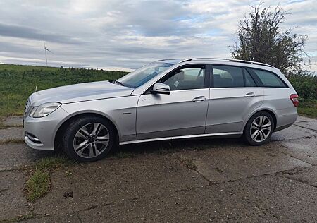 Mercedes-Benz E 220 CDI T BlueEFFICIENCY AVANTGARDE AVANTGARDE