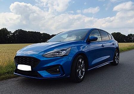 Ford Focus ST-Line X HUD | LED | AHK | Gar. | 8x