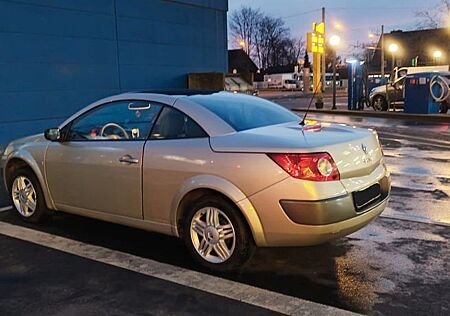 Renault Megane Coupé-Cabriolet Privilege 2.0 16V Exp...