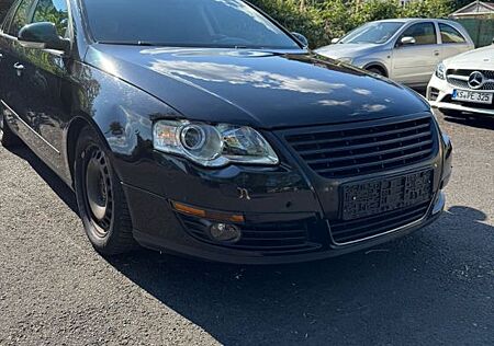 VW Passat Variant Volkswagen 2.0 FSI Comfortline Variant C...