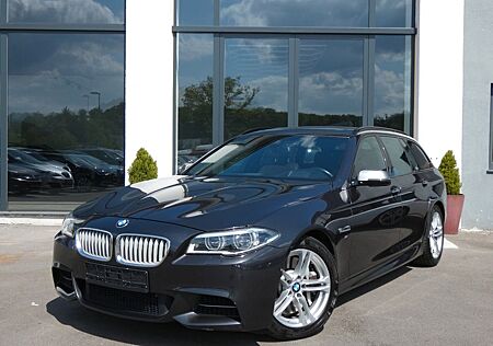 BMW M550 d xDrive*Max-Voll*Pano*Soft Close*