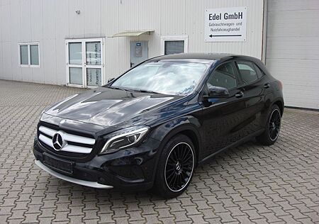 Mercedes-Benz GLA 200 CDI 7G-DCT*Bi-Xenon*Navi*PDC*SHZ*