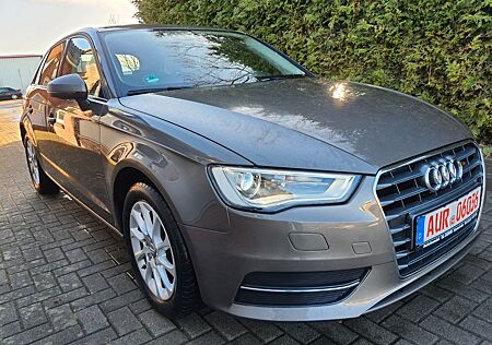 Audi A3 Sportback attraction *49 TKM* 2 Hand*Xenon*