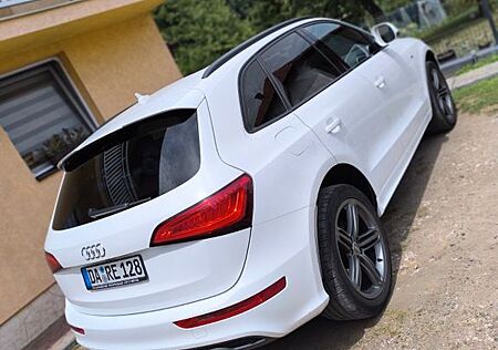 Audi Q5 2.0 TFSI tiptronic quattro -